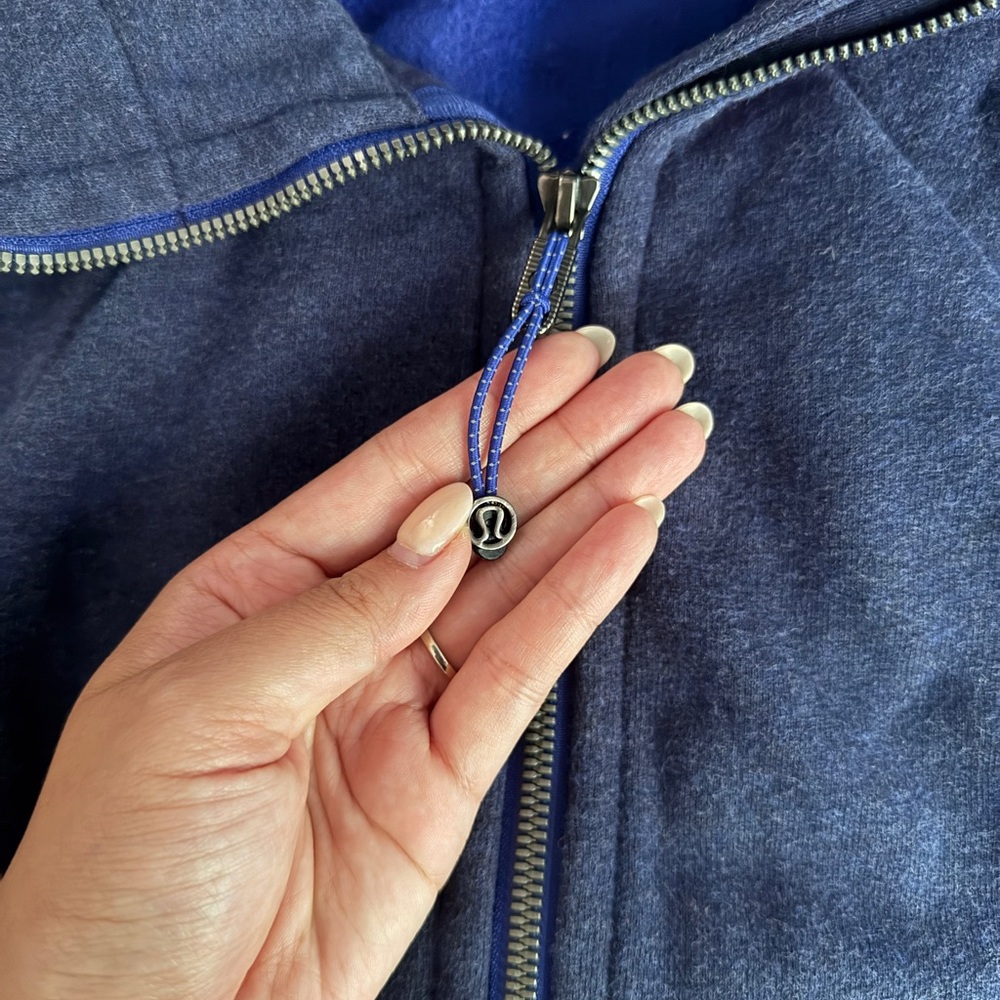 Lululemon Athletica Navy Zip-Up Hoodie size 4 - Picture 4 of 4